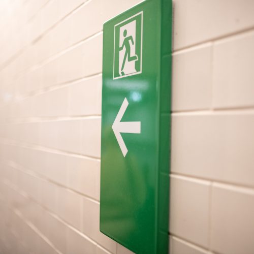 signe-d-information-sur-le-mur